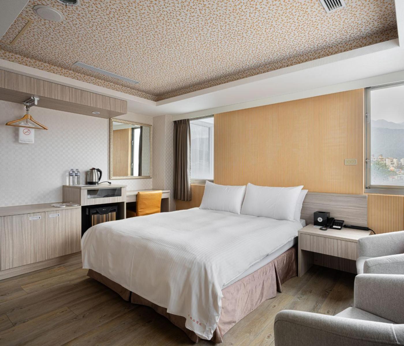 West Hotel Puli Zewnętrze zdjęcie