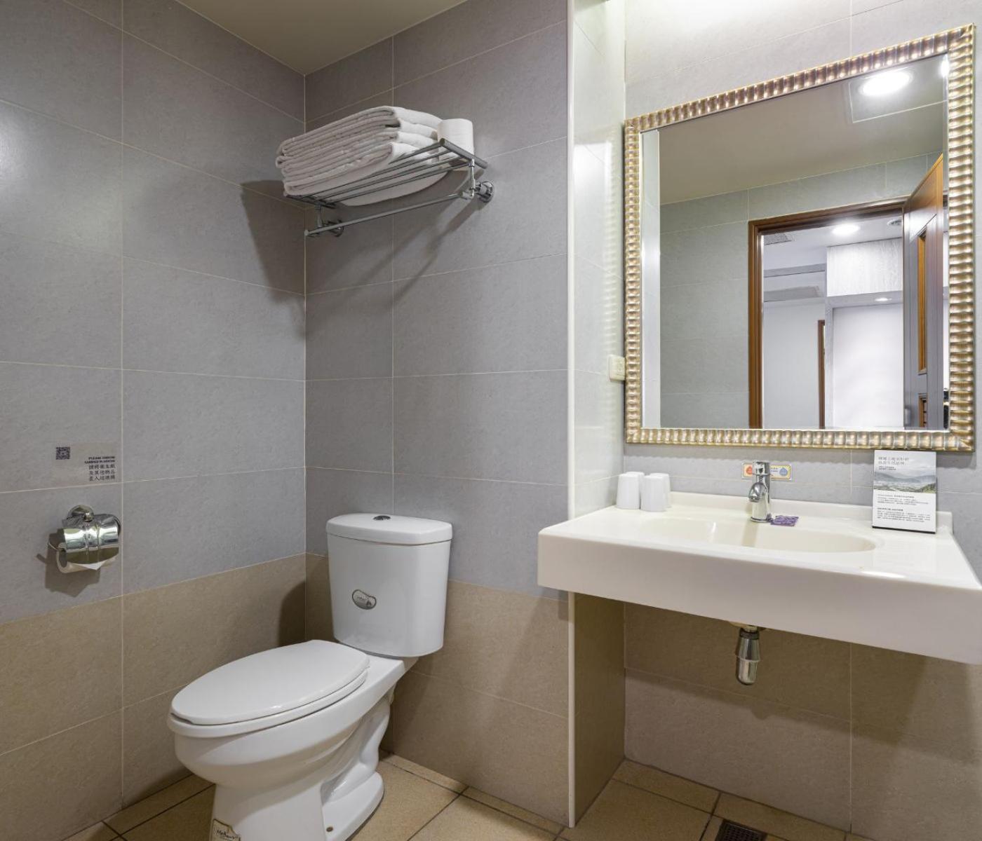 West Hotel Puli Zewnętrze zdjęcie