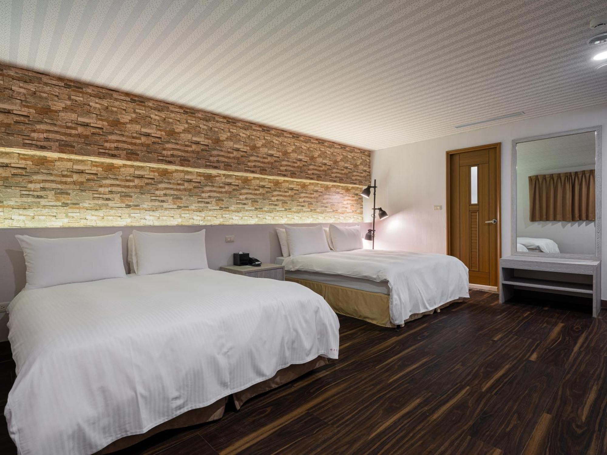 West Hotel Puli Zewnętrze zdjęcie